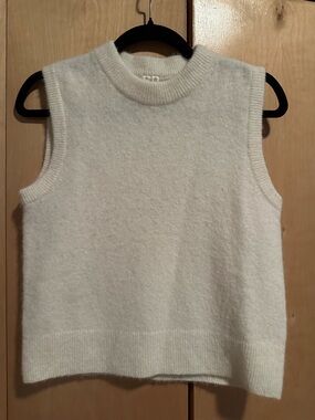 Arket Cream Sleeveless Crewneck Knit Vest